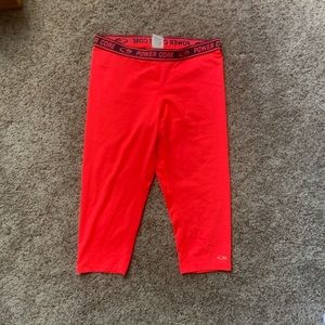 3 for $10!! Neon coral athletic leggings 💪🏻❤️💗